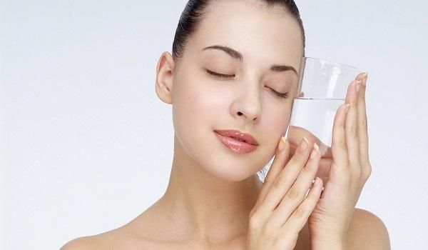 Dưỡng da luôn ngậm nước mịn màng trong mùa hanh khô