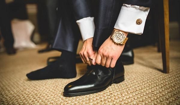 Hướng dẫn 4 cách thắt dây giày da nam công sở đúng chuẩn
