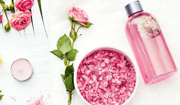 Gợi ý 25 dòng nước hoa hồng dưỡng ẩm được nhiều khách hàng yêu thích dành cho mọi loại da