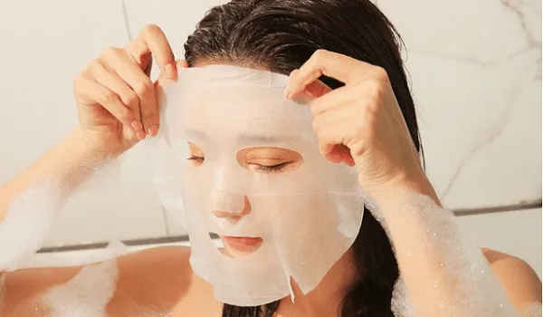 Đắp mặt nạ giấy mùa đông và những điều cần biết ngay trước khi sử dụng