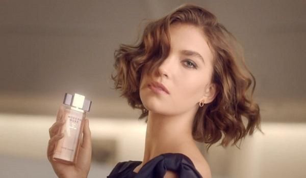 Cảm nhận sau khi dùng nước hoa Modern Muse Estee Lauder cho nữ