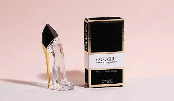 Review các chai nước hoa Carolina Herrera “hot” hiện nay