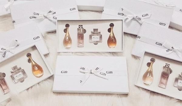 Vì sao bạn nên mua set nước hoa mini hàng hiệu chính hãng?