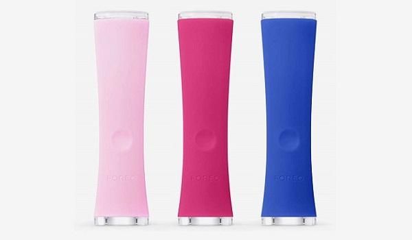 Review máy hỗ trợ làm sạch mụn bằng ánh sáng xanh FOREO Espada ngay tại nhà