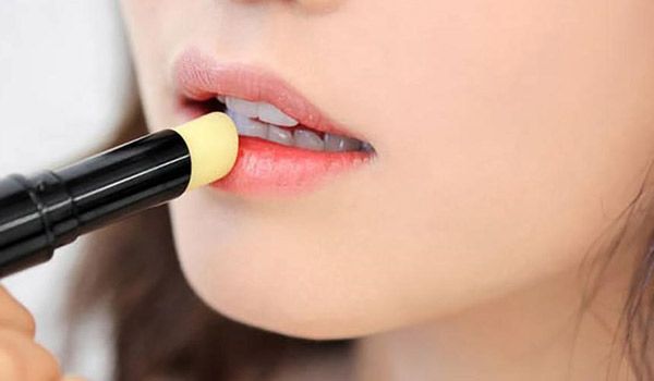 Top 15 loại son dưỡng môi hỗ trợ trị thâm chất lượng tốt nên dùng