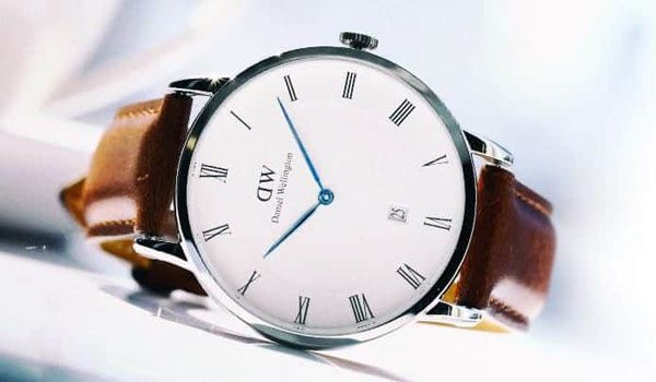 Cập nhật giá đồng hồ DW chính hãng trendy đủ các dòng