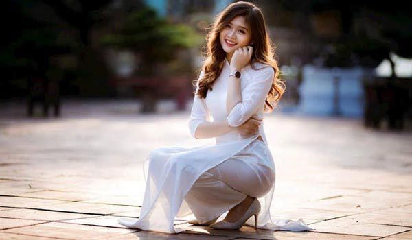 5 gợi ý mặc áo dài đi giày gì cho nàng duyên dáng và thanh thoát hơn