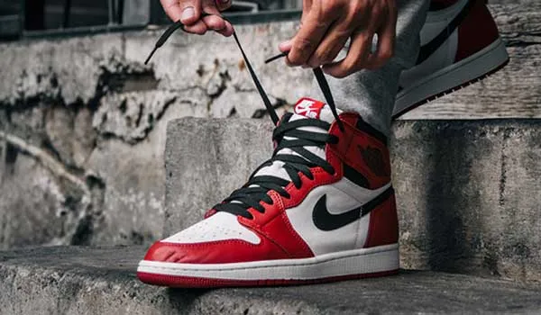 Top 10 đôi giày Nike Jordan 1 trendy giá chỉ từ 3 triệu