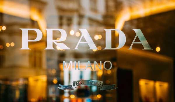 Sự ra đời và phát triển của thương hiệu nổi tiếng Prada