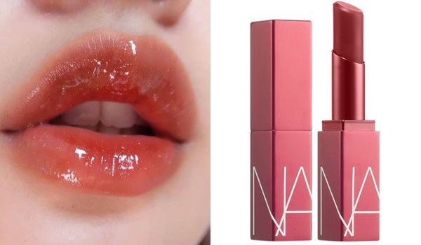 Review 8 cây son dưỡng môi có màu tự nhiên giúp môi căng mọng và quyến rũ