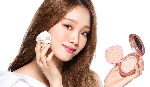 Top 10 phấn nước che khuyết điểm cao cấp cho lớp nền hoàn hảo