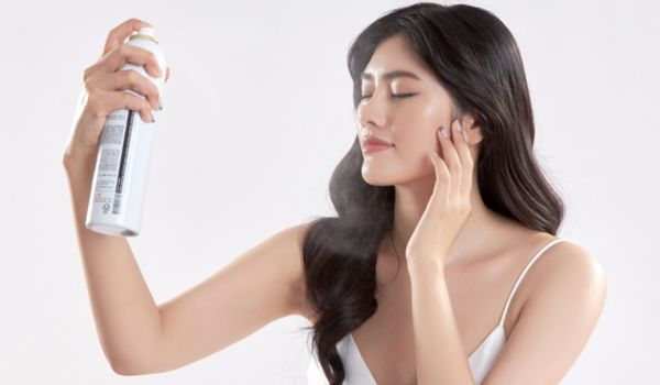 Top 10 xịt khoáng cấp ẩm cho da khô được nhiều khách hàng yêu thích nên dùng