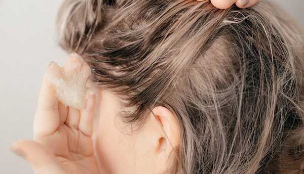 7 cách tẩy da chết cho da đầu giúp tóc khỏe đẹp từ thiên nhiên