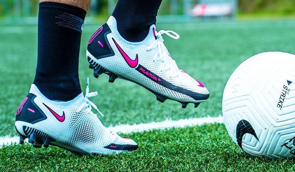 Top 20+ mẫu giày đá bóng Nike trendy được giới chuyên môn đánh giá cao