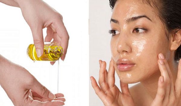 Top 10 dầu tẩy trang cho da dầu mụn nhạy cảm chất lượng tốt hiện nay