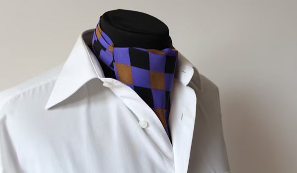 Ascot là gì? So sánh Ascot và cà vạt có gì giống và khác nhau?