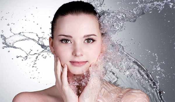 Top 10 sữa rửa mặt trắng da được người dùng đánh giá tốt hiện nay
