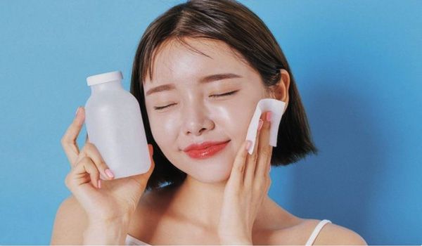 Review top 8 nước tẩy trang tuyệt đỉnh đáng mua hiện nay