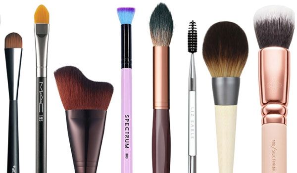 Top 5+ cọ trang điểm được nhiều khách hàng yêu thích cho nàng "nghiện" makeup có lớp nền đẹp bền