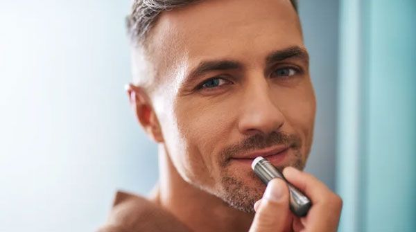 Top 9 son dưỡng cho nam trị khô và thâm môi được nhiều khách hàng yêu thích
