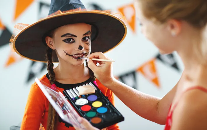 5 bộ trang điểm Halloween đa năng cho bạn thỏa sức biến hóa