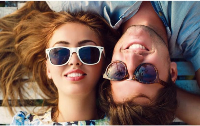 Top 9 kính mắt chống tia UV mang phong cách thời thượng, xu hướng