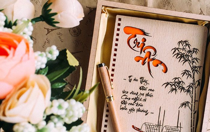 Top 11+ món quà tặng 8-3 cho cô giáo độc đáo, rất ý nghĩa