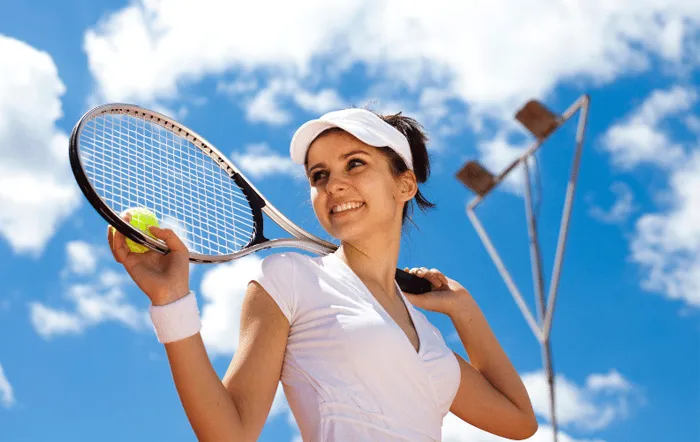 Top 5 vợt tennis cho người mới chơi đáng mua 2025