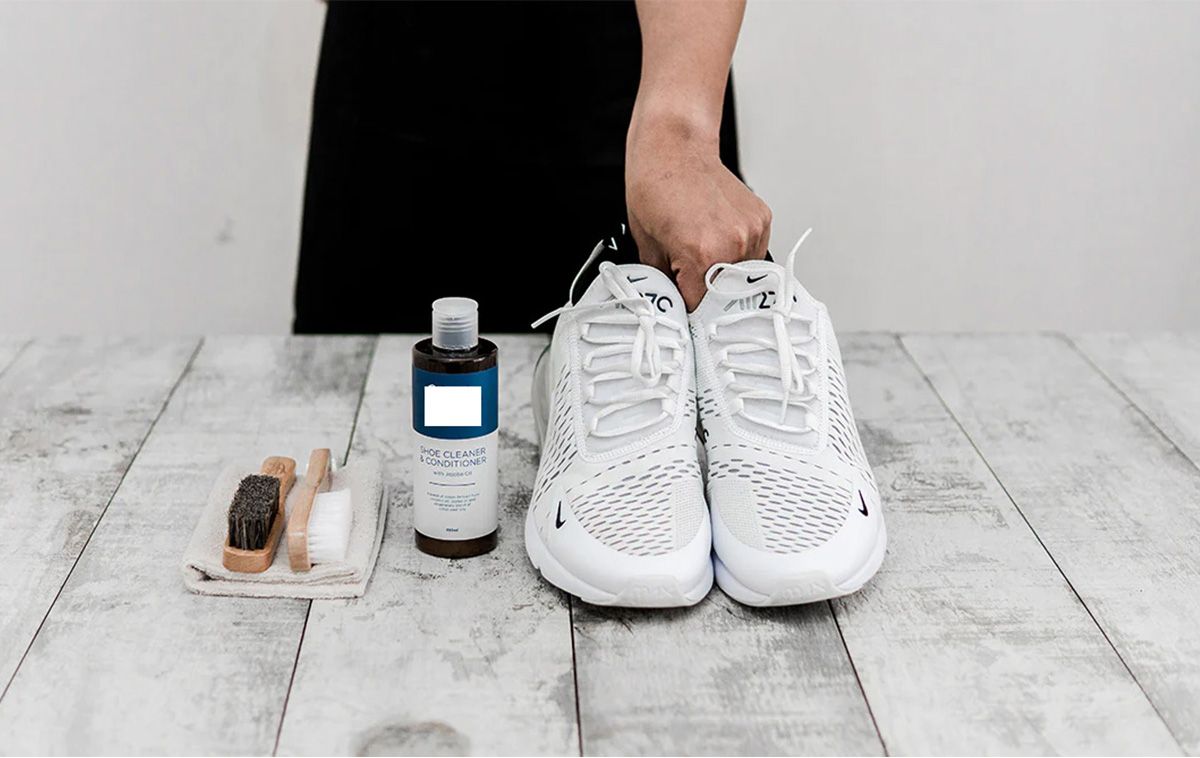 Hướng dẫn cách giặt giày Nike sạch đẹp như ngoài tiệm