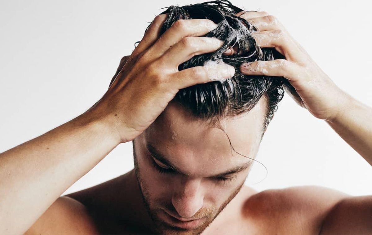 Top 11 dầu gội ngăn rụng tóc cho nam được yêu thích hiện nay