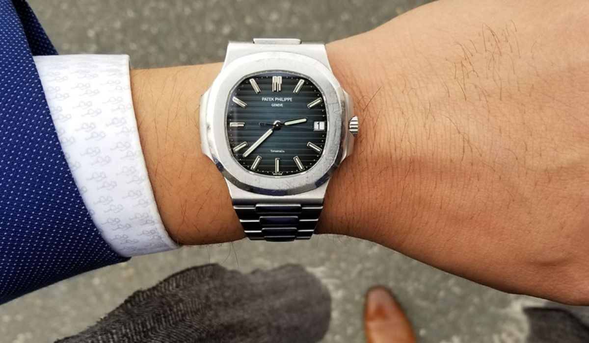 Cách đeo đồng hồ Patek Philippe Geneve nhất định phải biết