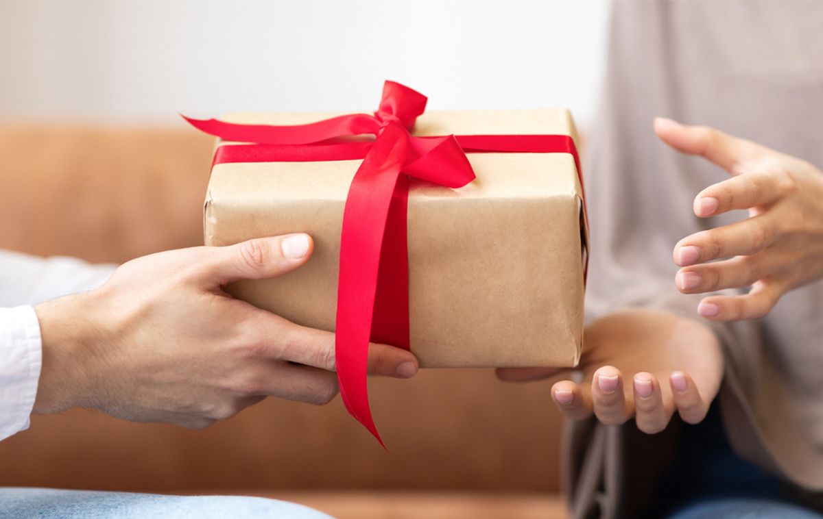 Gợi ý 19+ quà Tết cho khách hàng ý nghĩa tạo ấn tượng tốt