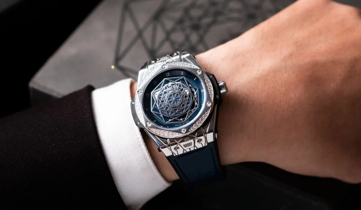 Lý giải tại sao đồng hồ Hublot đắt đỏ