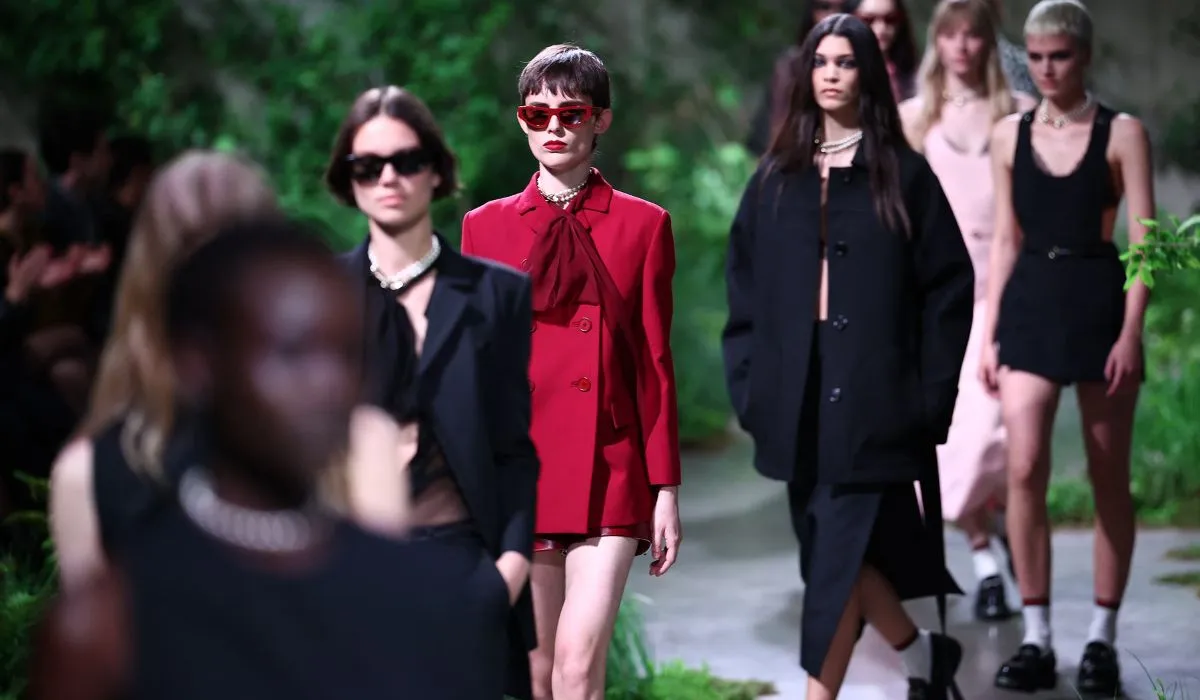 BST thời trang Gucci Cruise 2025 với cảm hứng từ London và Florence