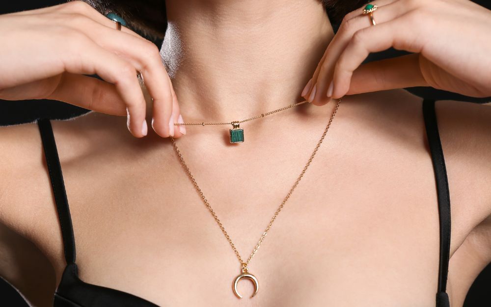 Bật Mí Cách Phối Trang Sức Cơ Bản, Dễ Thuộc Và Sành Điệu