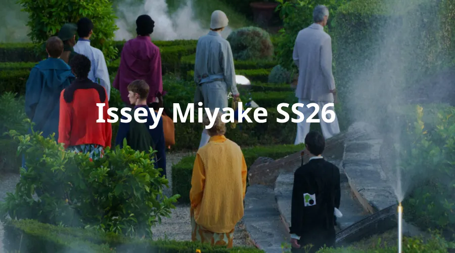 Issey Miyake Xuân Hè 2026: Dải Hoàng Hôn Gấp Nếp Tại Florence