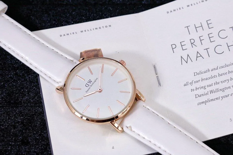 Gợi ý lý tưởng mẫu đồng hồ Daniel Wellington dây da với nhiều ưu đãi trong tháng 6 1