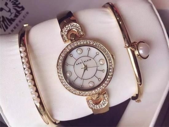 10 mẫu đồng hồ Anne Klein Nữ kèm lắc tay sang trọng đang được săn lùng với ưu đãi cực lớn