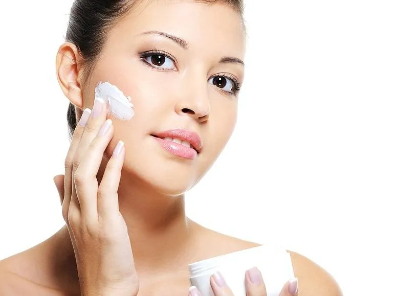 Tổng hợp mỹ phẩm dưỡng trắng Hàn Quốc lành tính thân thiện với làn da cho da