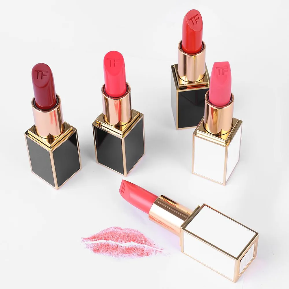 Điểm tên 6 hãng son nổi tiếng luôn 