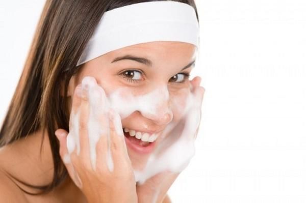 Mẹ bầu luôn đẹp khi biết cách sử dụng mỹ phẩm dưỡng da thân thiện với làn da