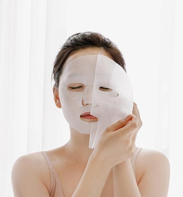 Tips tạo lớp kem nền cho da khô luôn căng bóng mịn màng vào mùa thu đông