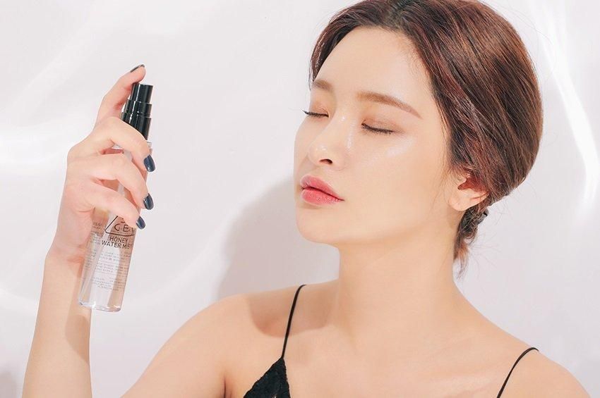 Tips tạo lớp kem nền cho da khô luôn căng bóng mịn màng vào mùa thu đông