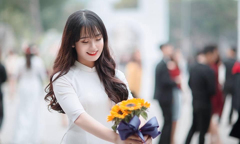 Tips makeup kỷ yếu trong veo với làn da mịn màng căng bóng - 10