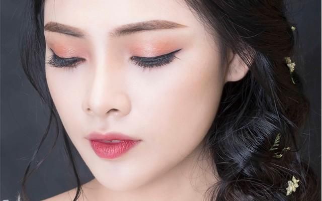 Tips makeup kỷ yếu trong veo với làn da mịn màng căng bóng - 12