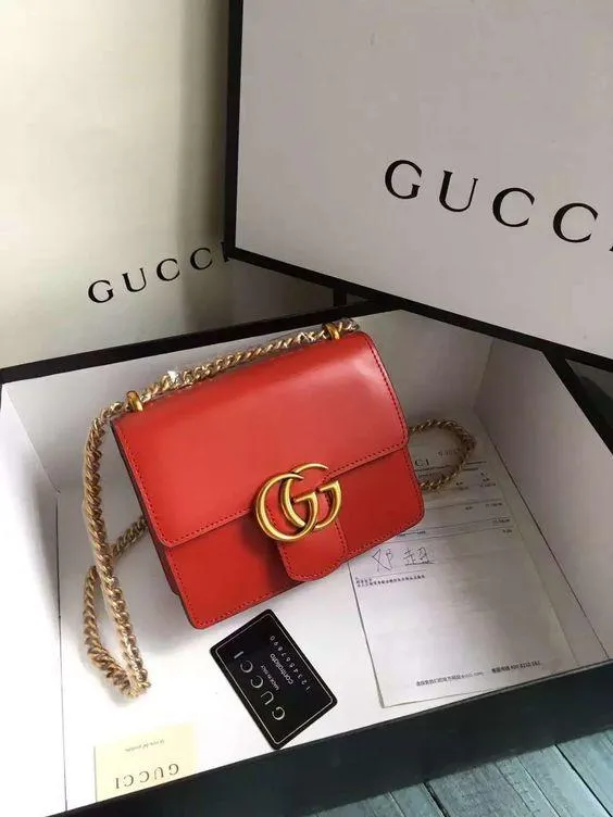 Gợi ý món quà 20/10 ý nghĩa và thiết thực cho vợ yêu sau sinh