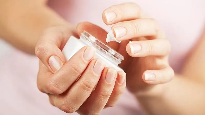 Mẹ bỉm sữa sau sinh bao lâu được dùng mỹ phẩm? Tư vấn cách sử dụng - 3