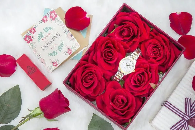 Top 6 quà tặng 20/10 “lịm tim” dành tặng cho bạn gái yêu xa - 1