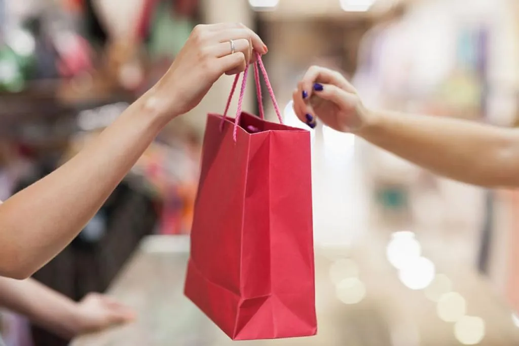 Top 6 quà tặng 20/10 “lịm tim” dành tặng cho bạn gái yêu xa - 2