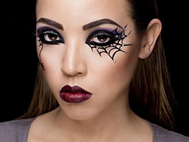 Trang điểm Halloween và 5 lưu ý bắt buộc để làn da được thân thiện với làn da